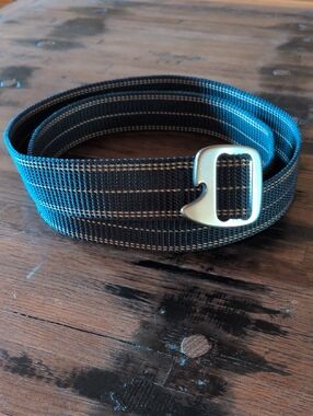 USA made Like New! Bison Designs Webbing Belt w/ Bottle Opener Buckle. XL